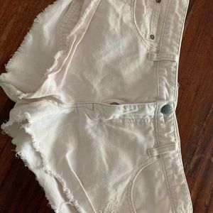 Free people off white shorts very cute size 28